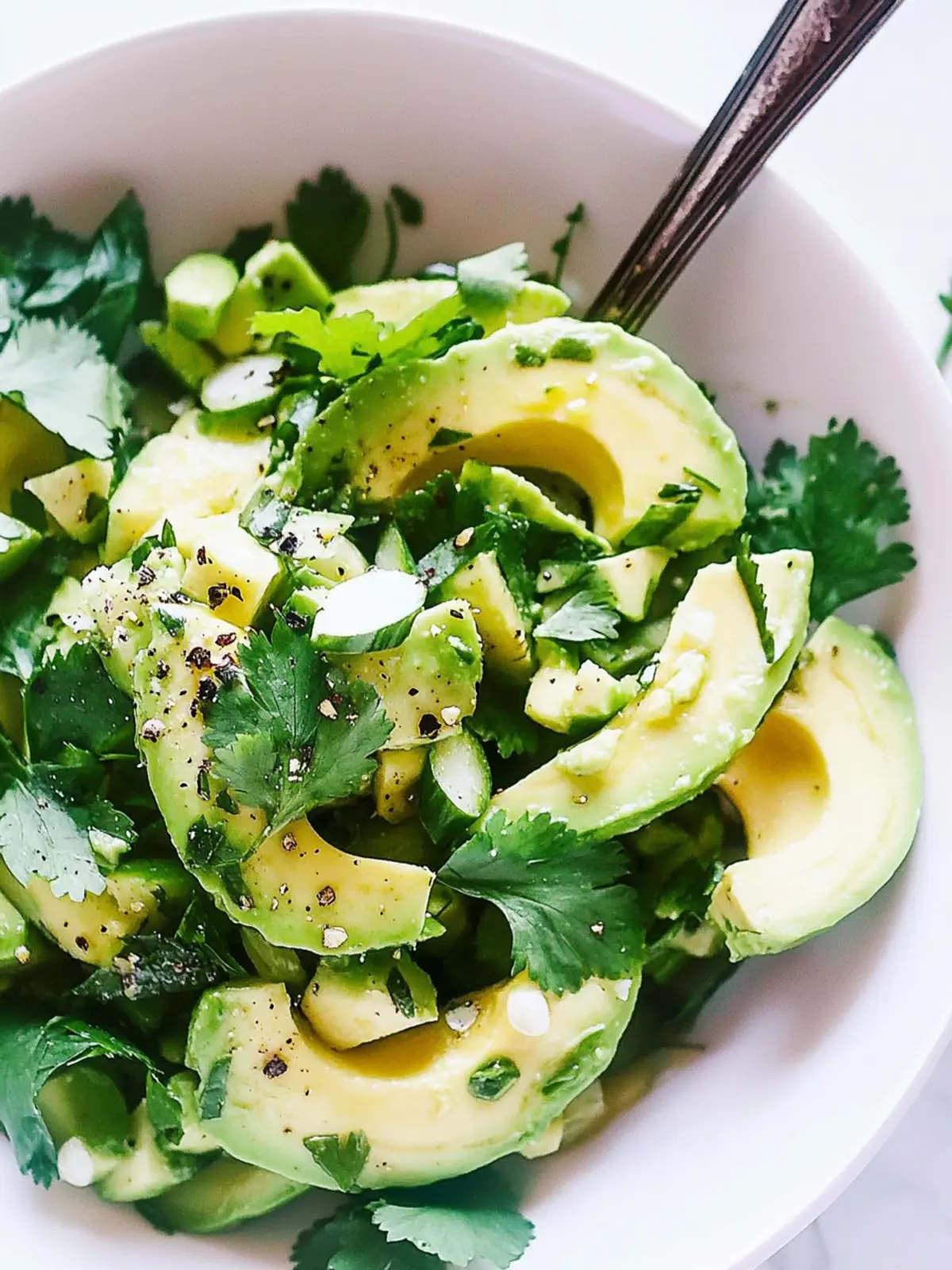 Avocado Salad with Herbs: A Fresh, Flavorful Vegan Treat 3 Avocado Salad with Herbs